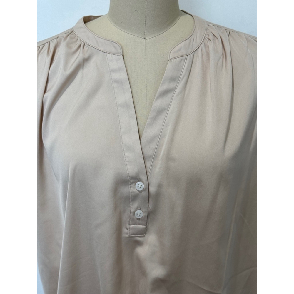 Banana Republic Light Beige V-Neck Button Blouse